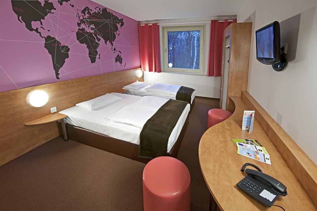 Hotel Hannover-Garbsen Buitenkant foto